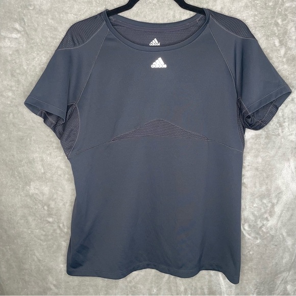 Set of 2 Adidas Athletic Short Sleeve Activewear Black Tops Medium & Large - Picture 2 of 9